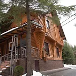アパート House *